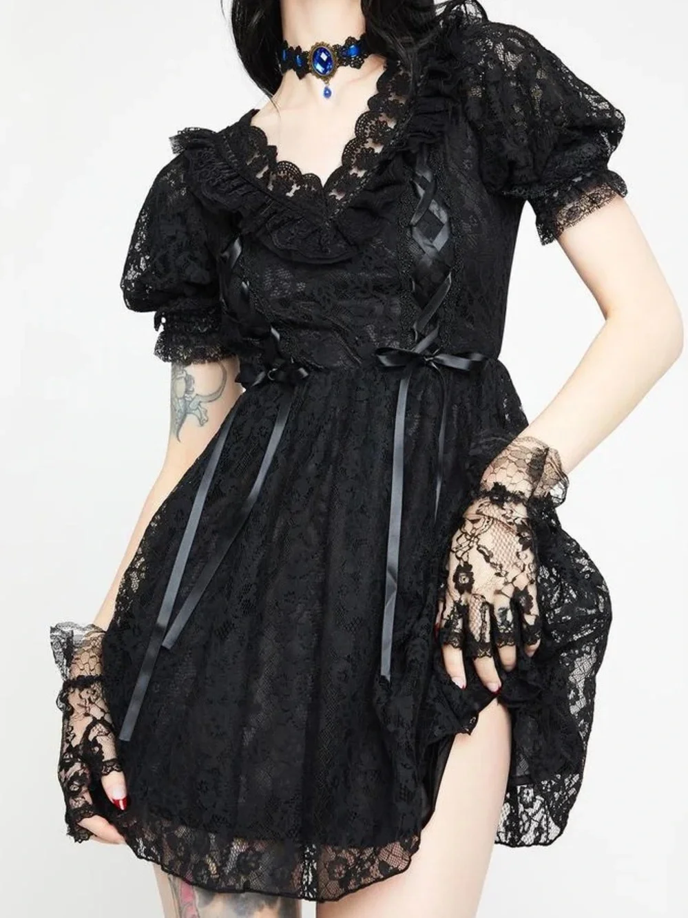 girl in black dress prom fight Off The Shoulder Tiered Prom Dress with Slit Black
